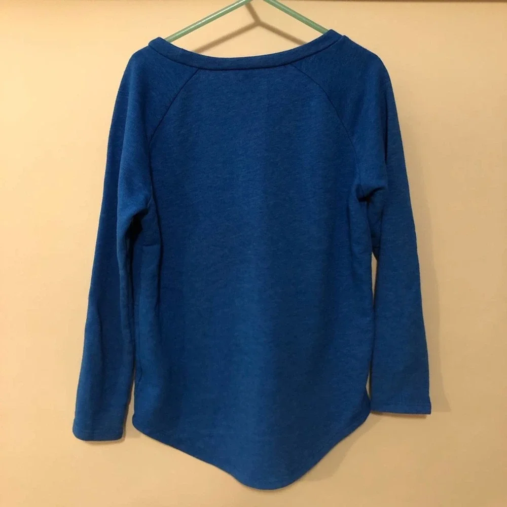 Old Navy Pullover Sweatshirt. Kids‎ Size 6-7